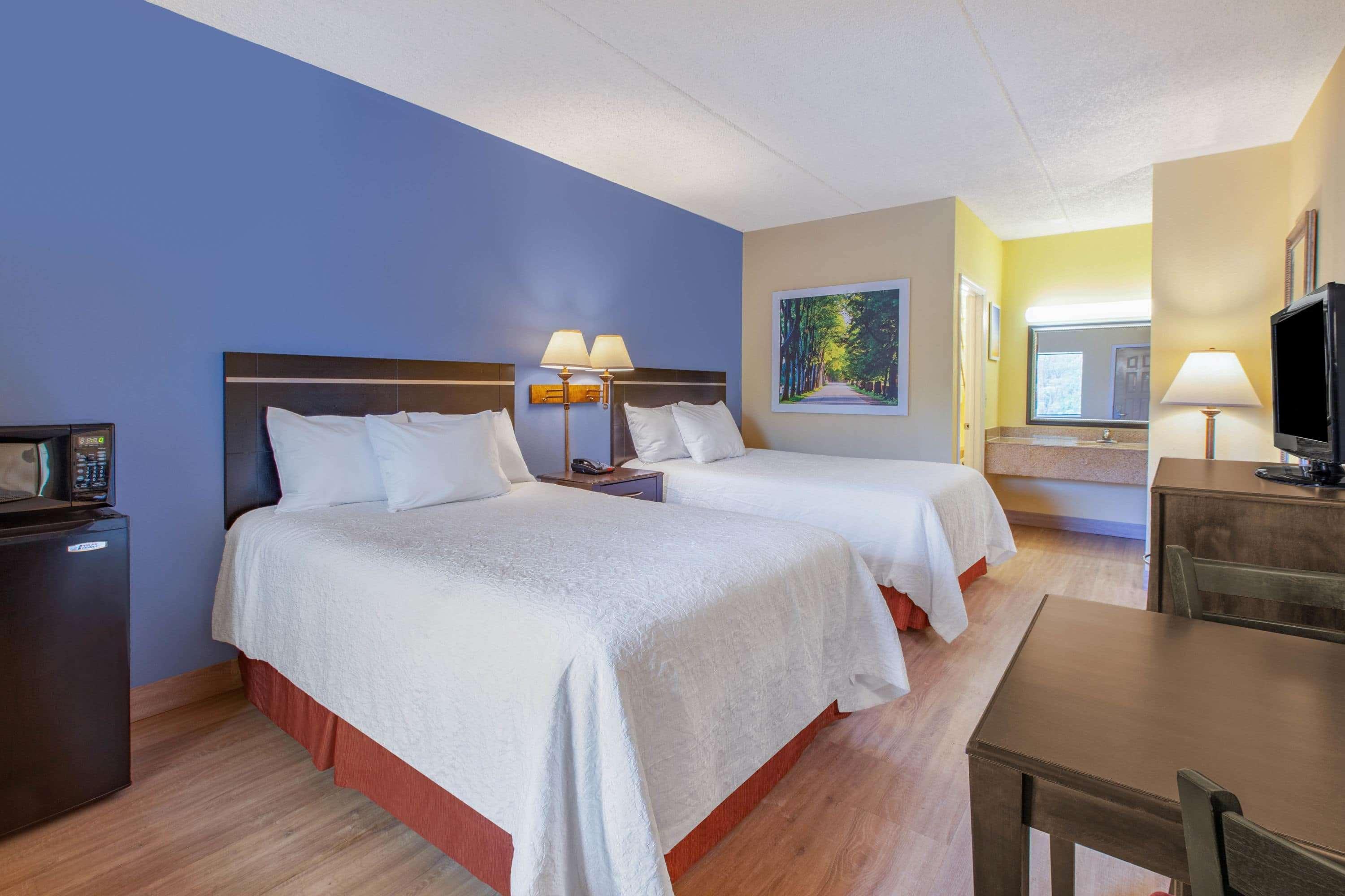 Days Inn By Wyndham Grantville Dış mekan fotoğraf