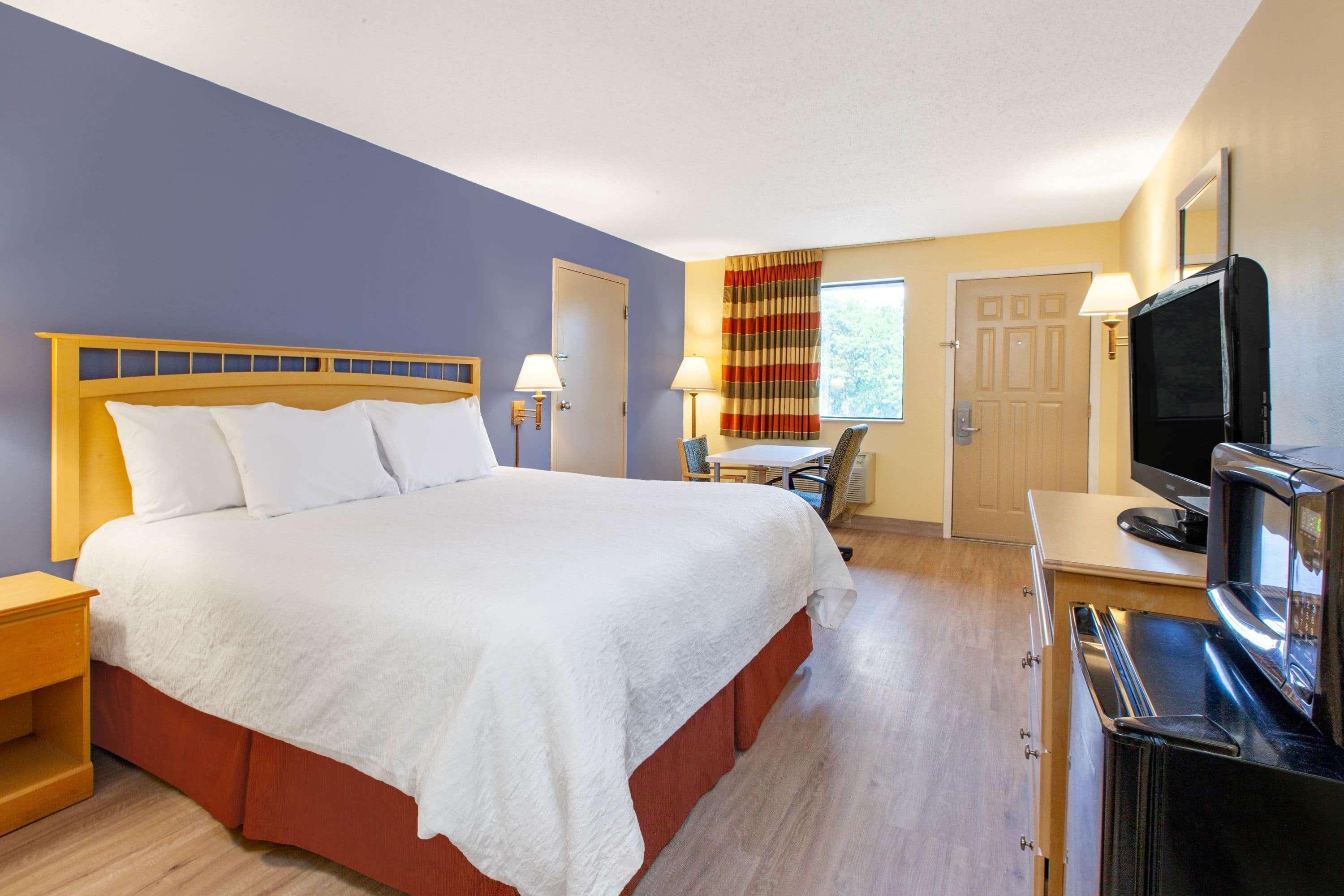 Days Inn By Wyndham Grantville Dış mekan fotoğraf