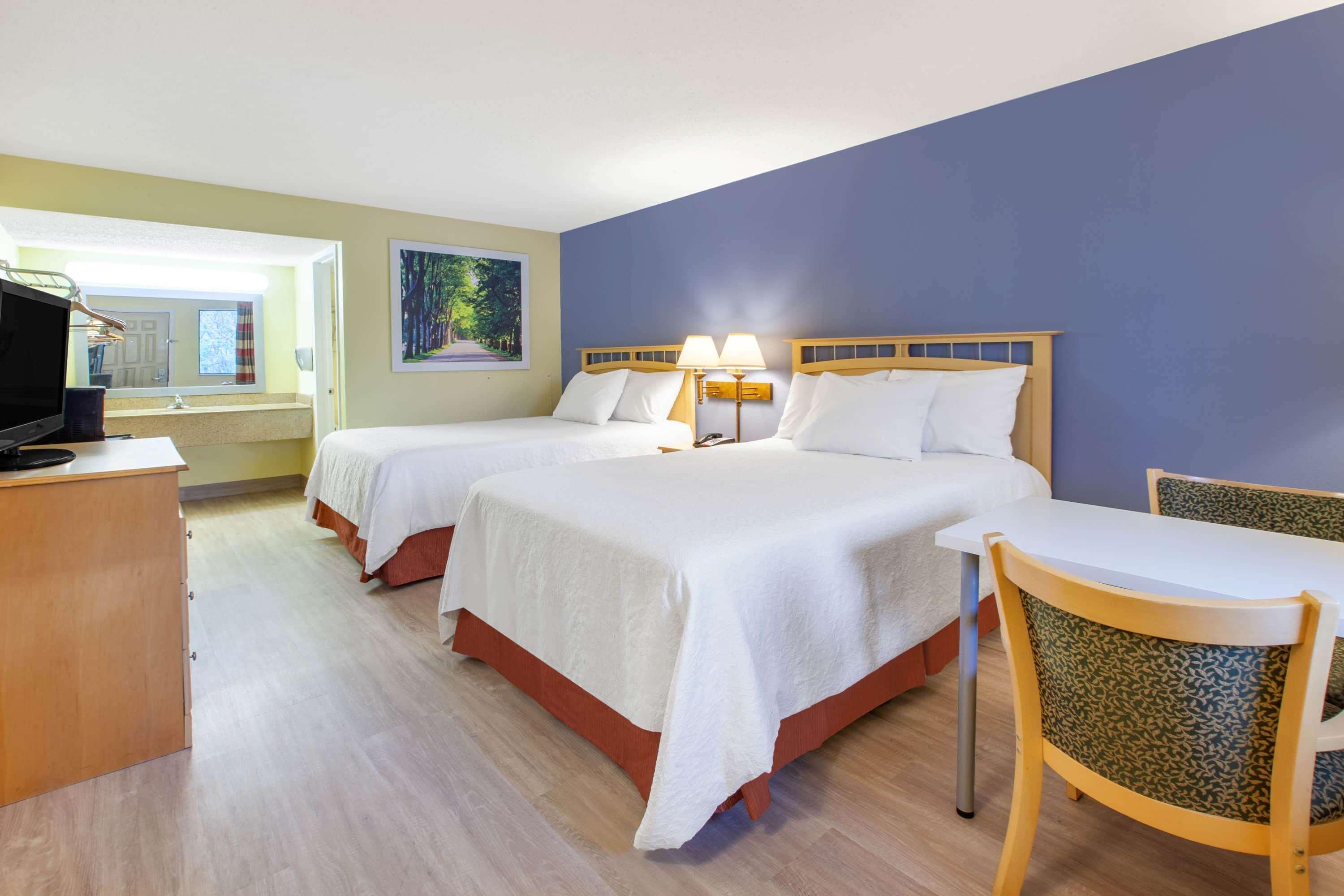 Days Inn By Wyndham Grantville Dış mekan fotoğraf