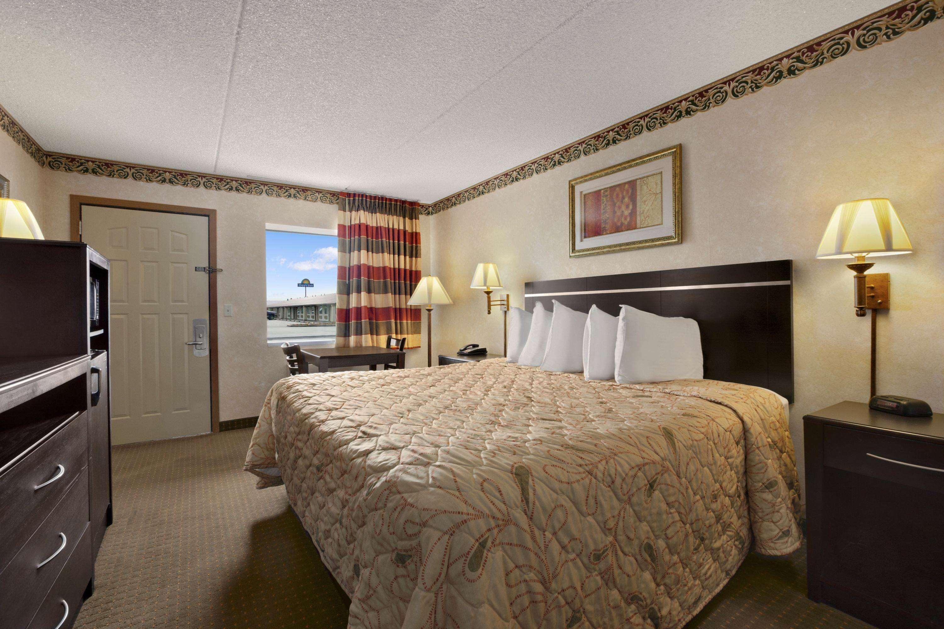 Days Inn By Wyndham Grantville Dış mekan fotoğraf