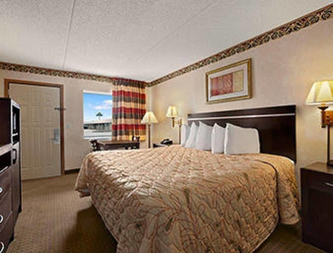 Days Inn By Wyndham Grantville Dış mekan fotoğraf